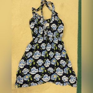 small Abercrombie& Finch floral dress